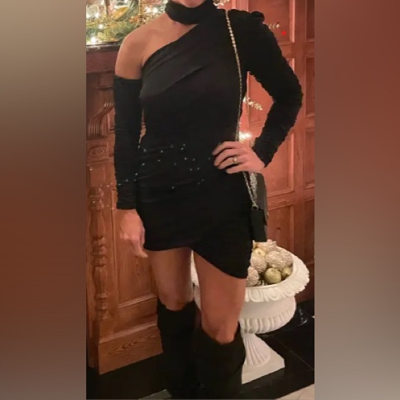 Aliette Black Ruched Dress - Picture 6 of 6